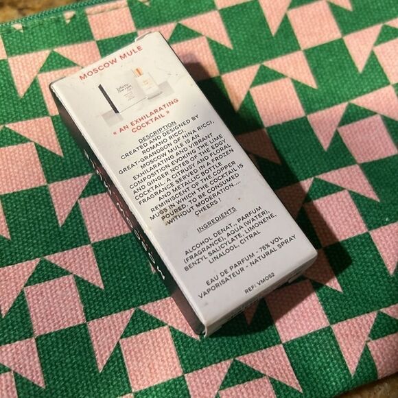 Moisturizing Lotion CLINQUE, Anika Instant Shine Hair Mask & Moscow Mule Perfume - Picture 6 of 10